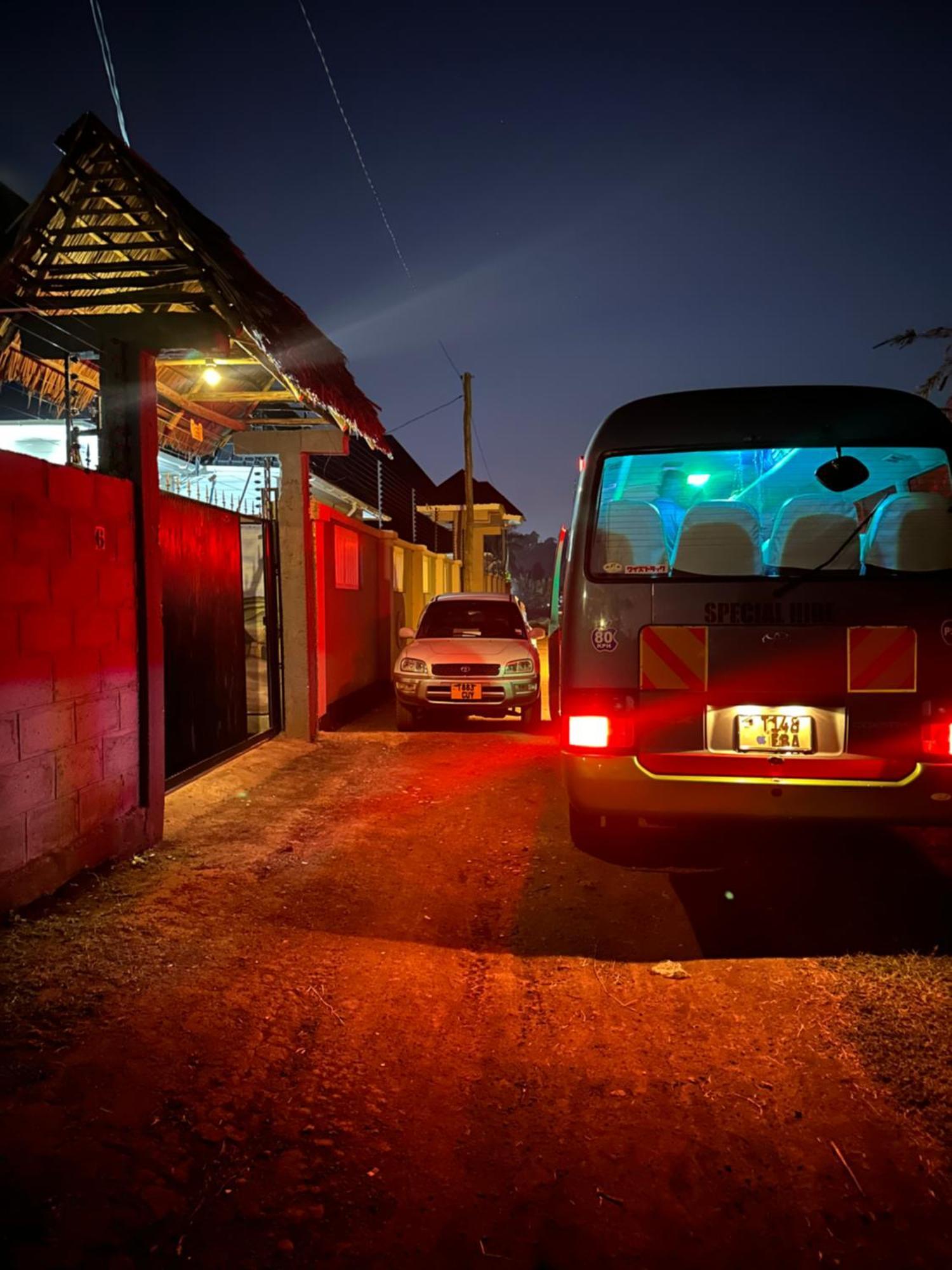 Homestay Safari