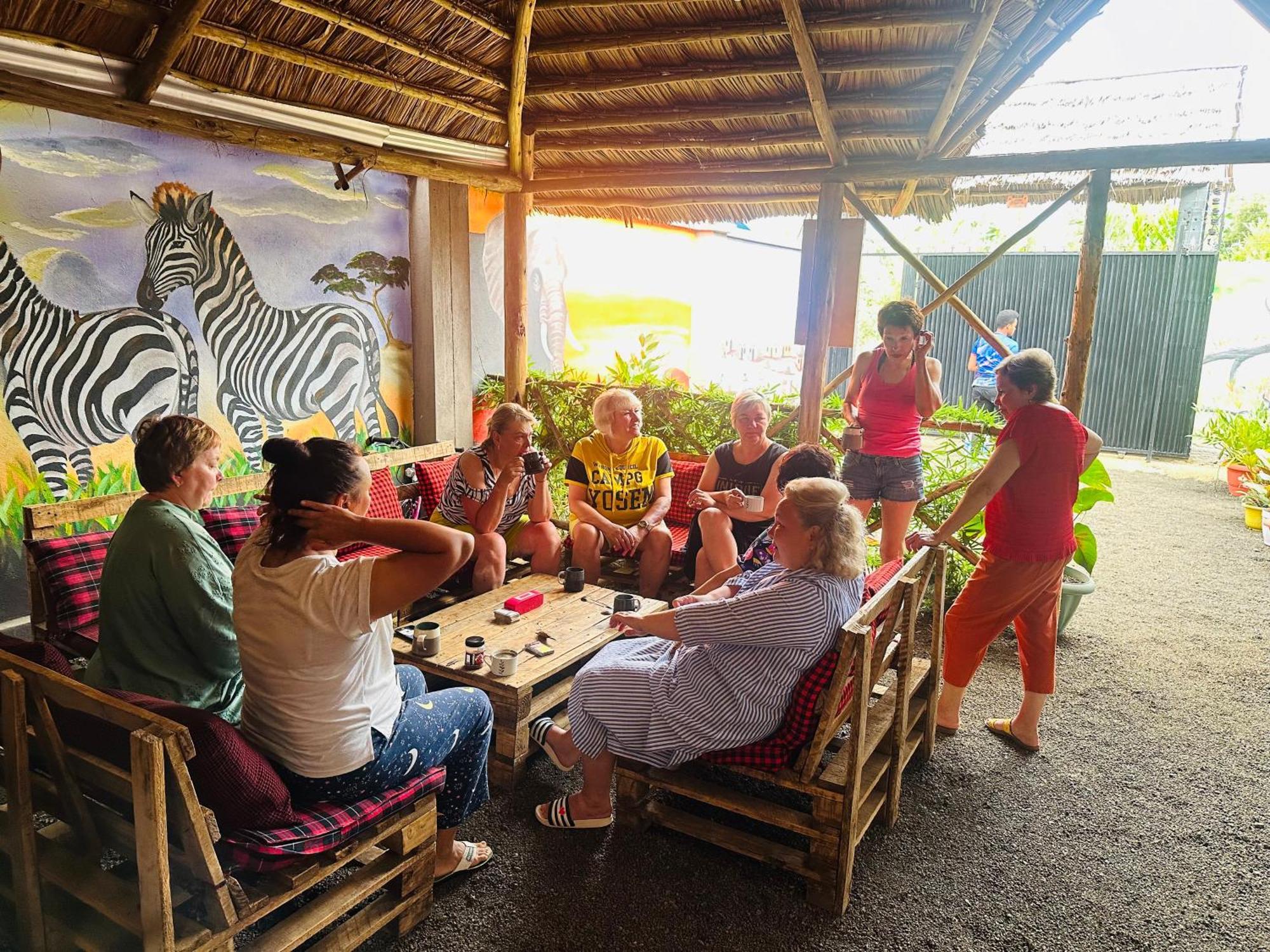 Homestay Safari *